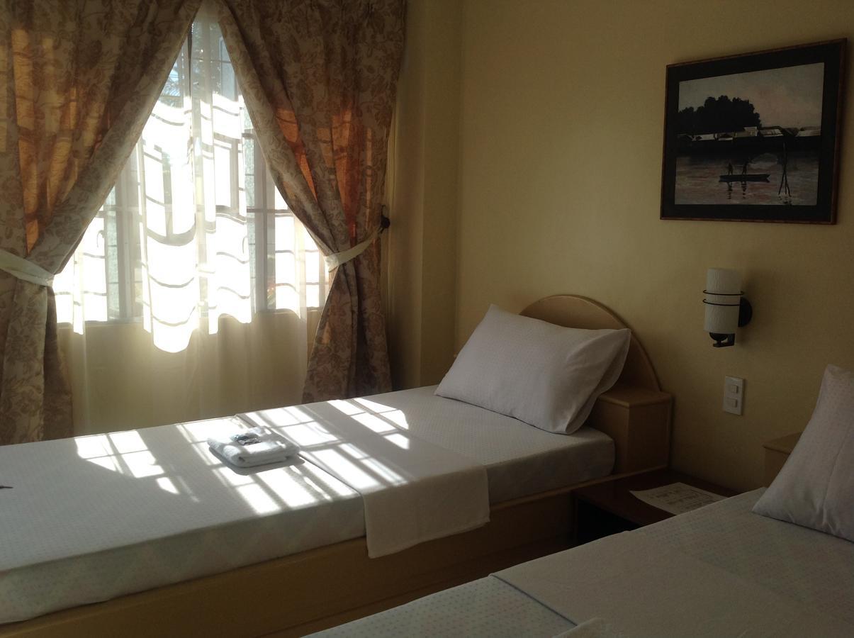 Danel Pensionne House Таклобан Екстериор снимка