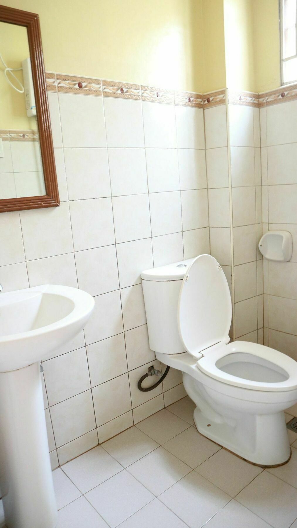 Danel Pensionne House Таклобан Екстериор снимка